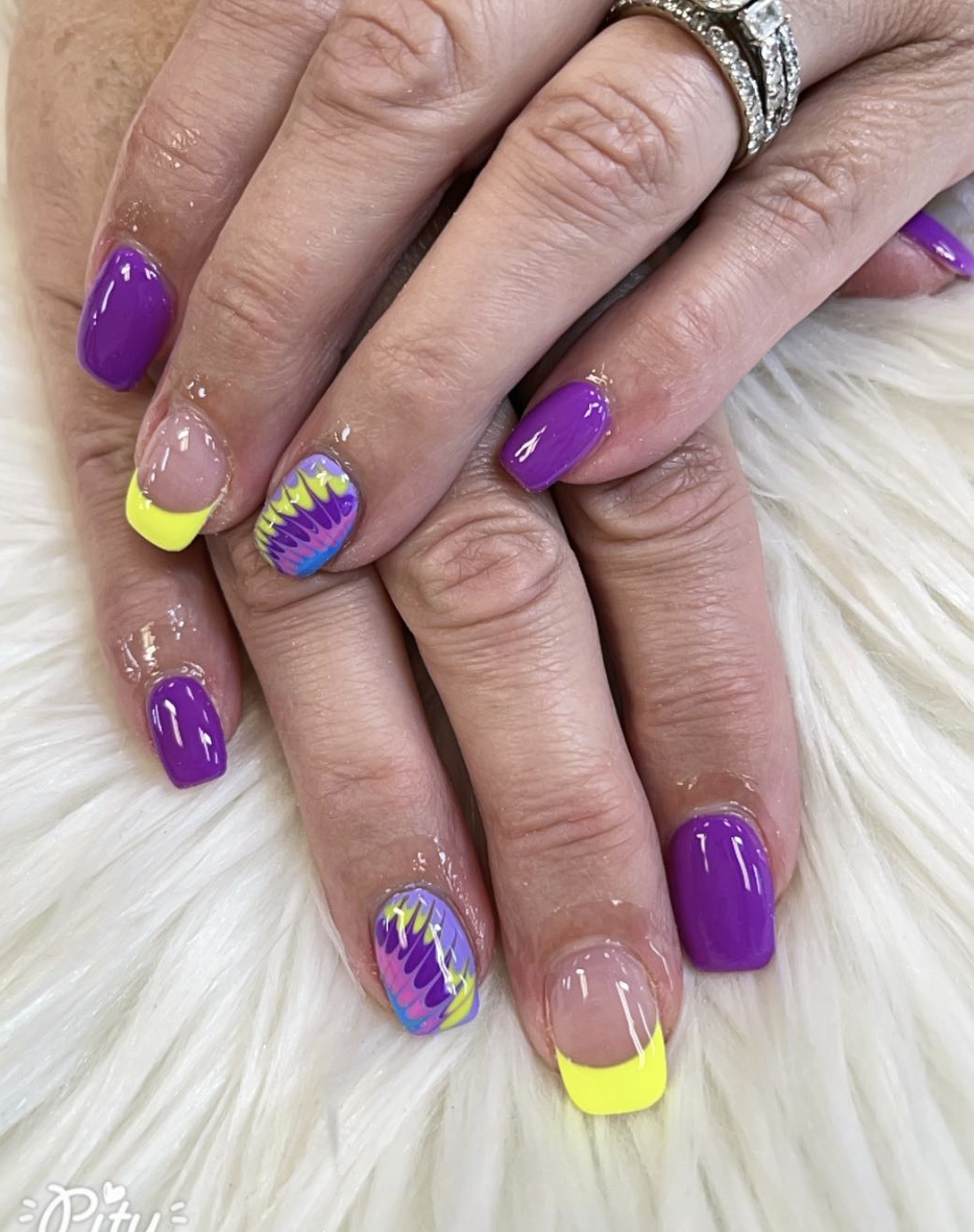 Acrylic nail art Frankenmuth